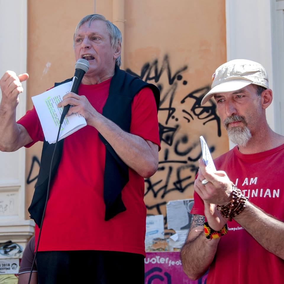 Quei bambini che muoiono nel mediterraneo, quelle donne e quegli uomini che scappano da guerra e da condizioni economiche e sociali su cui l’occidente ed i nostri governi hanno gravissime responsabilità, interrogano innanzitutto le nostre coscienze, il modello di sviluppo, la governance europea, i gruppi dirigenti della politica italiana degli ultimi 20 anni.