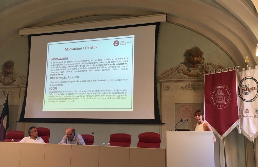 Il 23 luglio scorso Fabrizio Barca e Patrizia Luongo hanno presso l'Istituto di Economia della Scuola Sant'Anna di Pisa il Rapporto del Forum Disuguaglianze e Diversità: “15 proposte per la giustizia sociale”