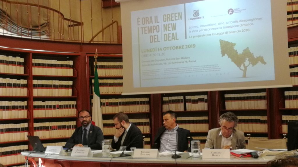 Giustizia ambientale e sociale si conquistano assieme. Per questo le politiche ambientali devono come prima cosa mirare a migliorare le condizioni dei più vulnerabili 