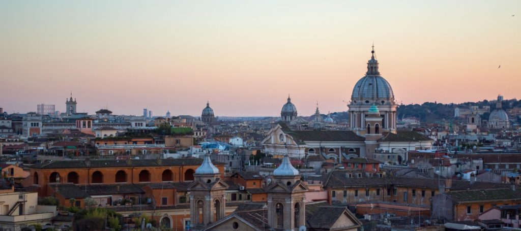 L'intervista a Fabrizio Barca è di Lorenzo D'Albergo ed è stata pubblicata sull'edizione romana di Repubblica l'8 dicembre 2019. 