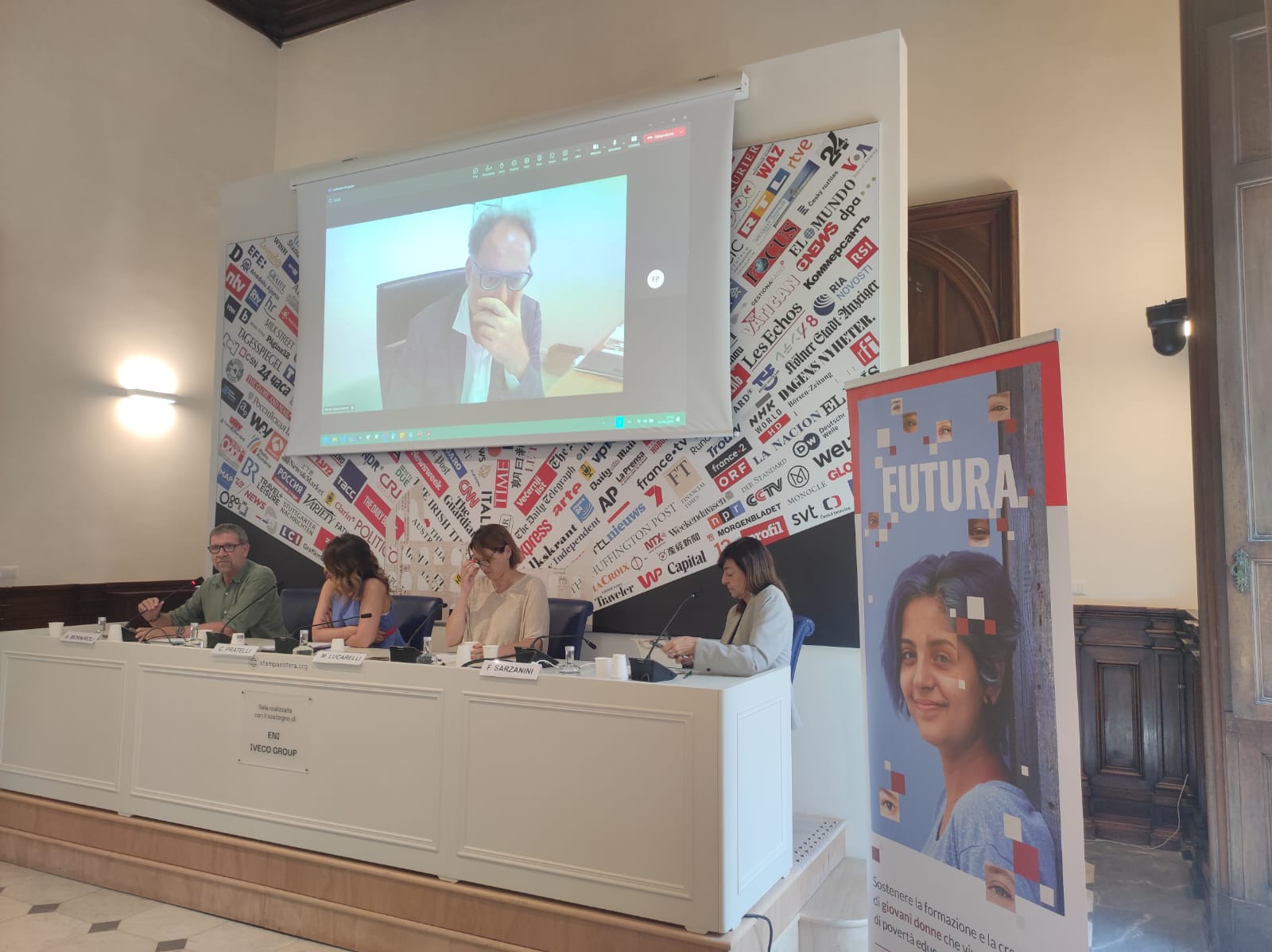 Futura_secondo panel